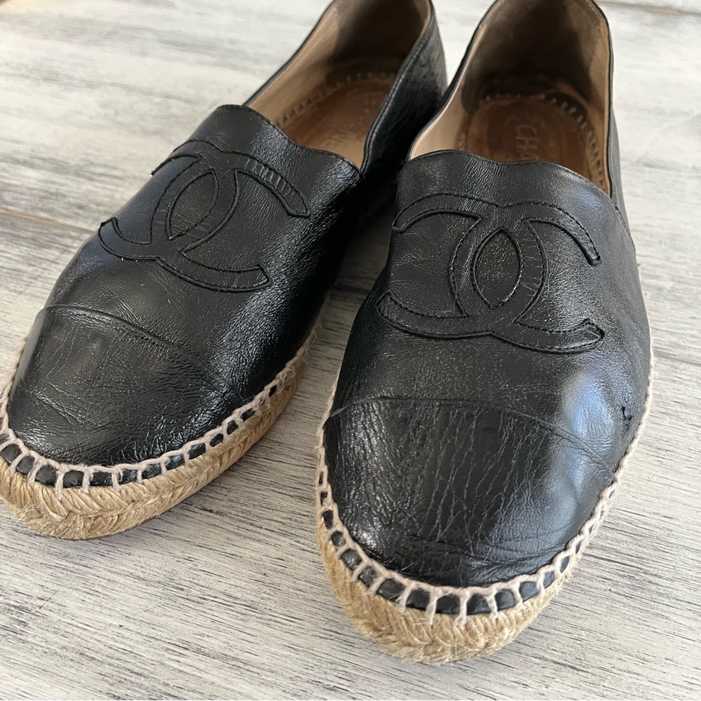 CHANEL CC Cap toe Classic Black Leather Espadrilles size 40 - Picture 3 of 11